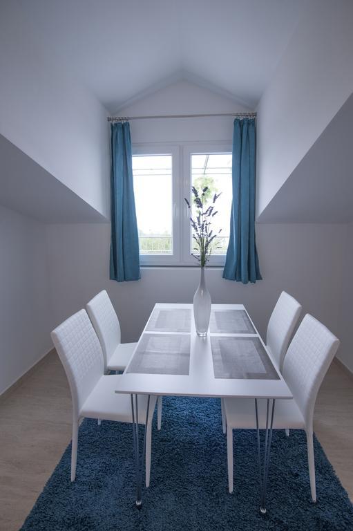 Apartments Kuljace スヴェティ・ステファン エクステリア 写真