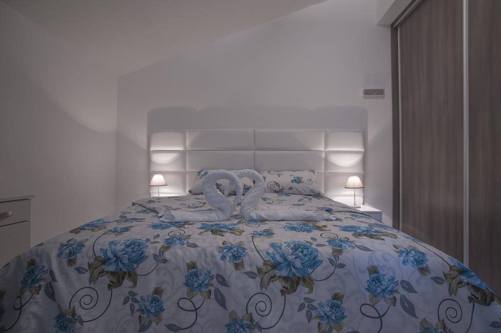 Apartments Kuljace スヴェティ・ステファン エクステリア 写真