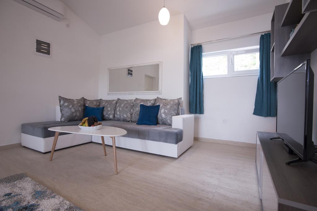 Apartments Kuljace スヴェティ・ステファン エクステリア 写真