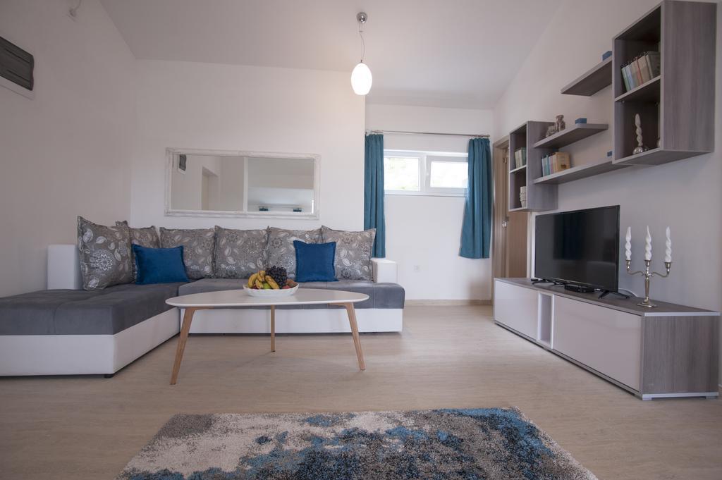 Apartments Kuljace スヴェティ・ステファン エクステリア 写真