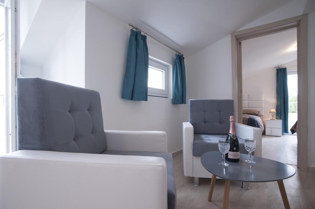Apartments Kuljace スヴェティ・ステファン エクステリア 写真